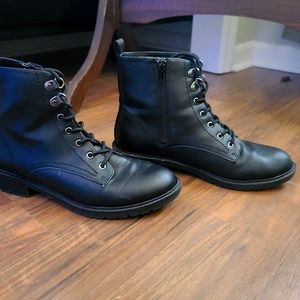 Womens lace up boots